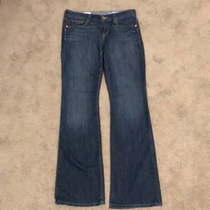 Gap curvy 27/4 soft/lightweight flare jeans